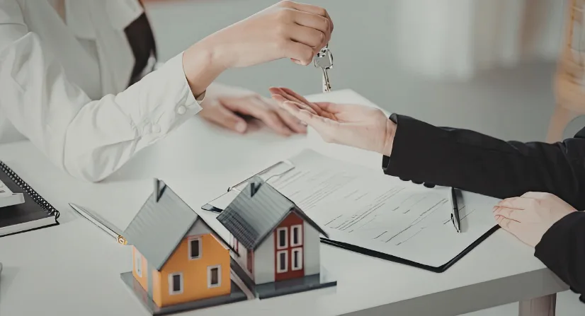 Vivienda preparada con interiorismo constructivo para facilitar una venta rápida y efectiva